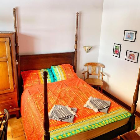 Appartement Duplex Climatise Avec Wi-Fi - Plage Pointe Marin A Pieds, Recemment Renove Сент-Анн Экстерьер фото