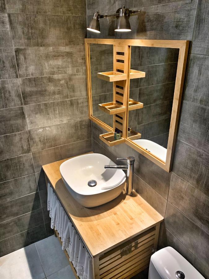 Appartement Duplex Climatise Avec Wi-Fi - Plage Pointe Marin A Pieds, Recemment Renove Сент-Анн Экстерьер фото